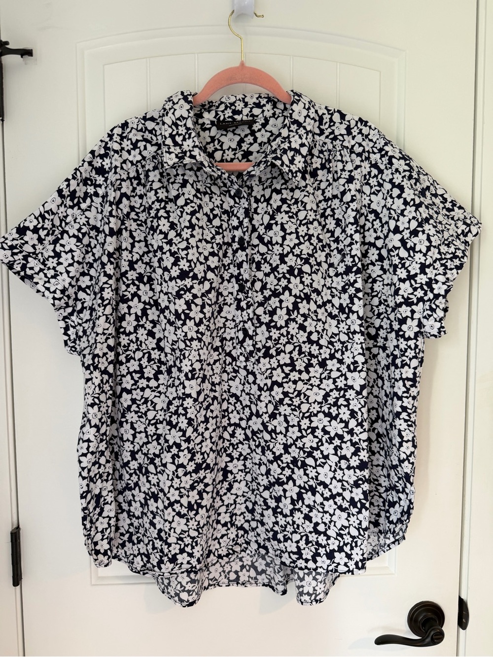 Lane Bryant Navy Blue  & White Floral Short-Sleeve Button-Down Shirt